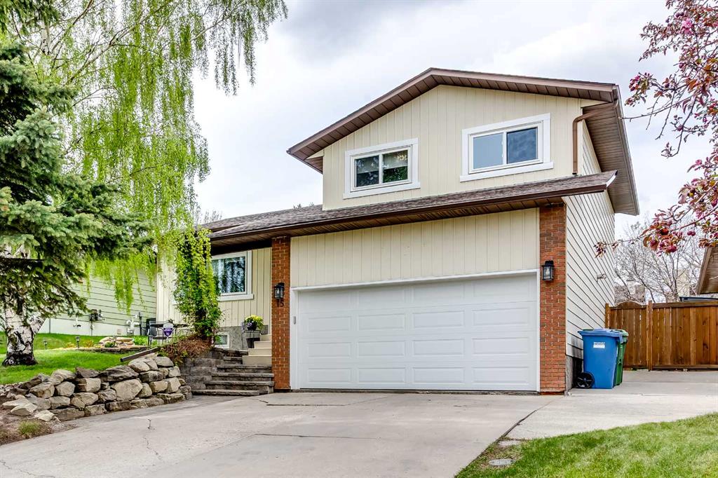 Additional image 2 of 15 Bearberry Crescent NW, Calgary, AB, T3K 1P9
