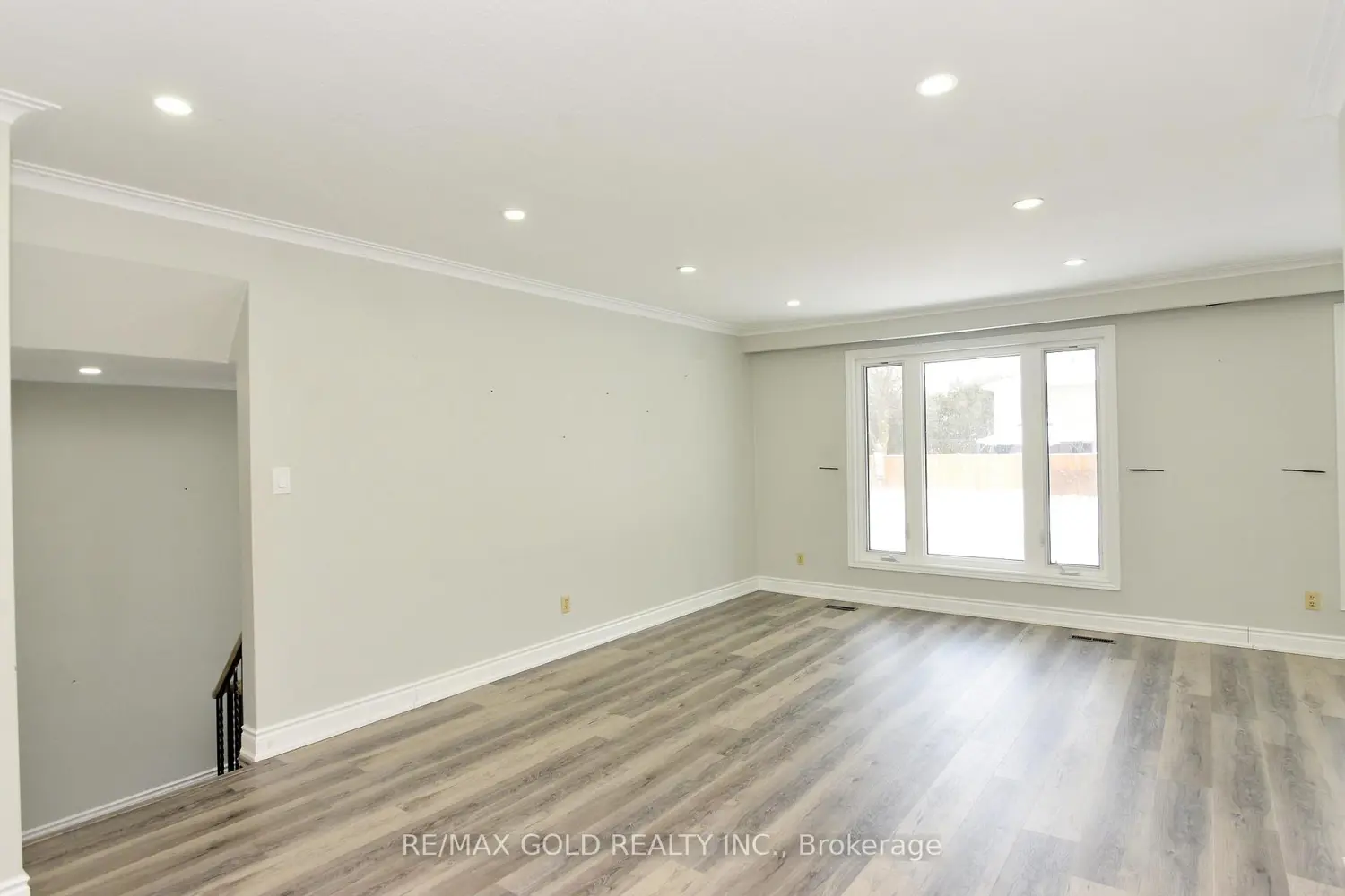 Additional image 5 of 70 Greystone Crescent