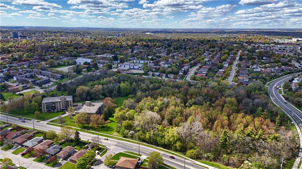 Additional image 4 of 404-400 Champlain Boulevard, Cambridge, ON, N1R 7J6