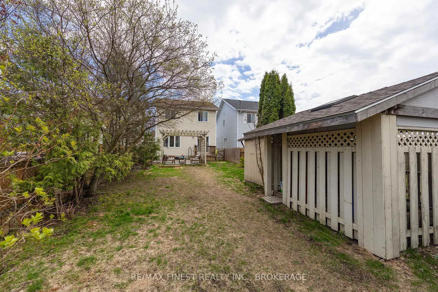 Additional image 20 of 976 Bluffwood Avenue