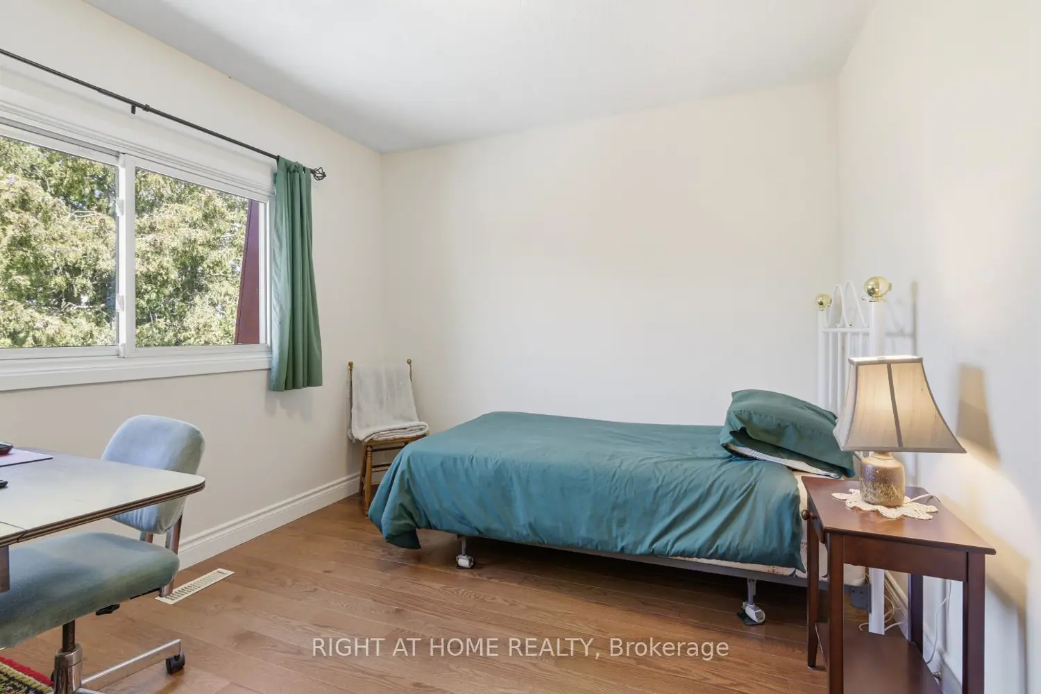 20 Tilley Drive photo 4