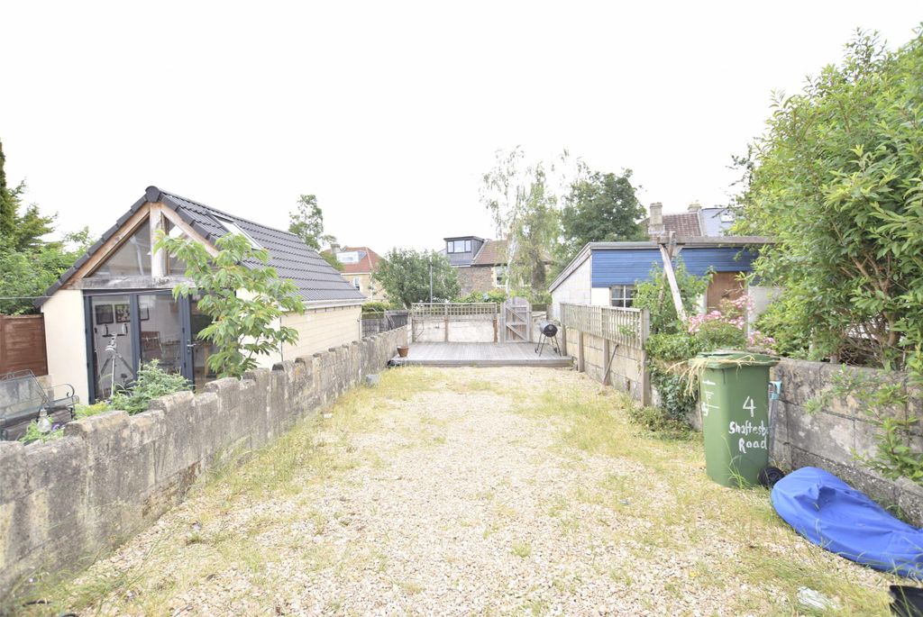 Additional image 12 of 5 bed terraced house to rentShaftesbury Road, Bath, Somerset BA2