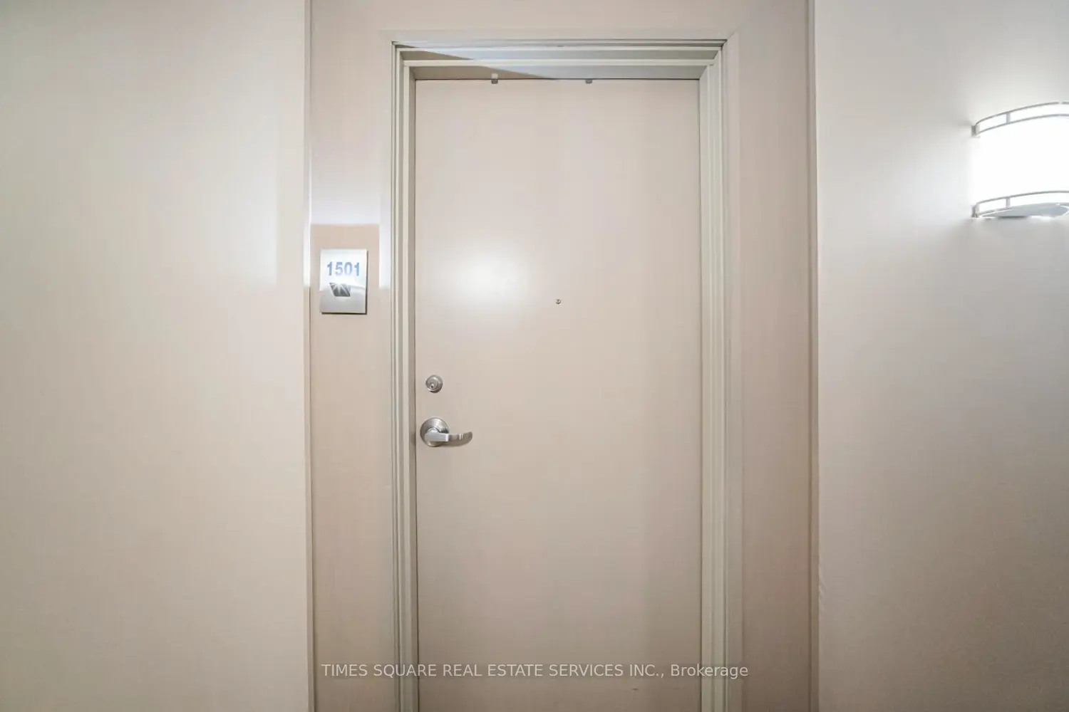 60 Byng Avenue 1501 photo 4