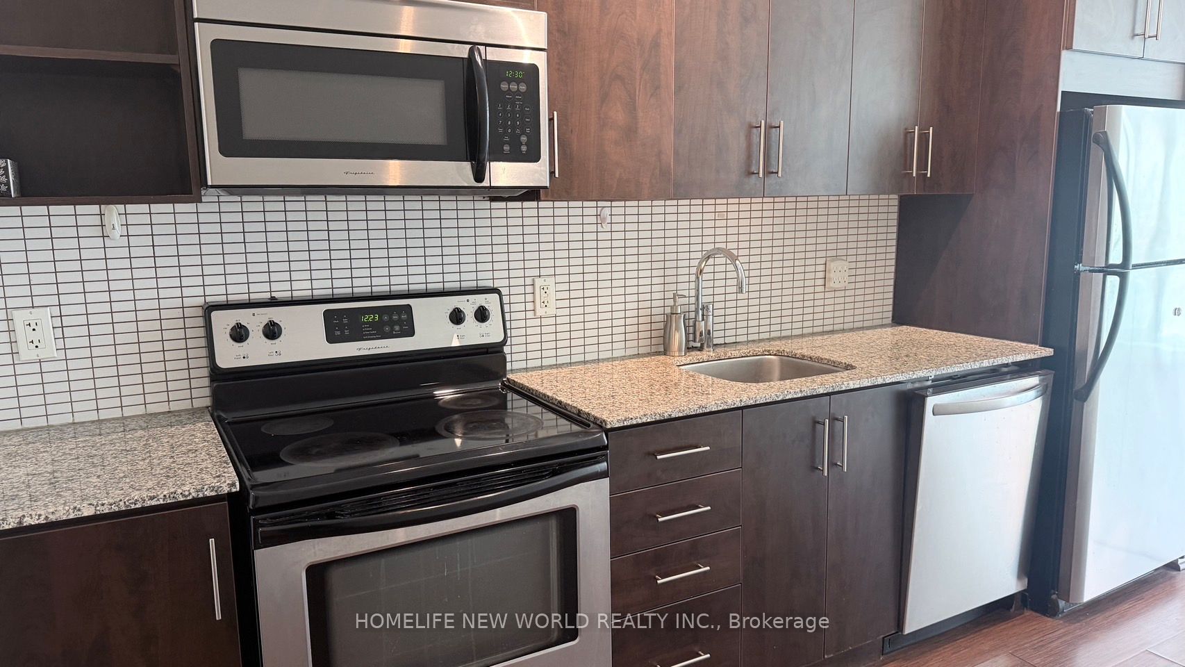 Additional image 5 of S217-112 George Street, Toronto, ON, M5A 2M5