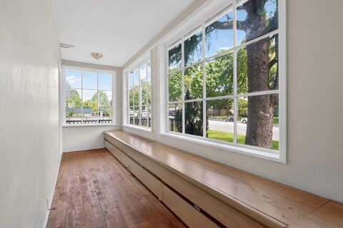 Additional image 8 of 836 Thirteenth Street, New Westminster, BC, V3M 4M9