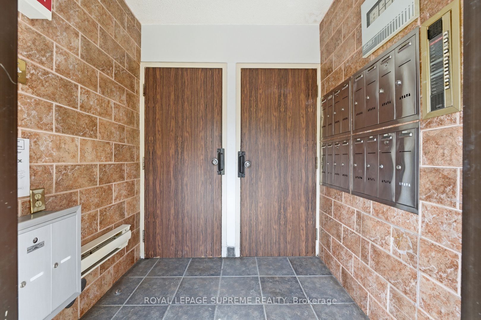 Additional image 5 of 20 Maynard Avenue, Toronto, ON, M6K 2Z9