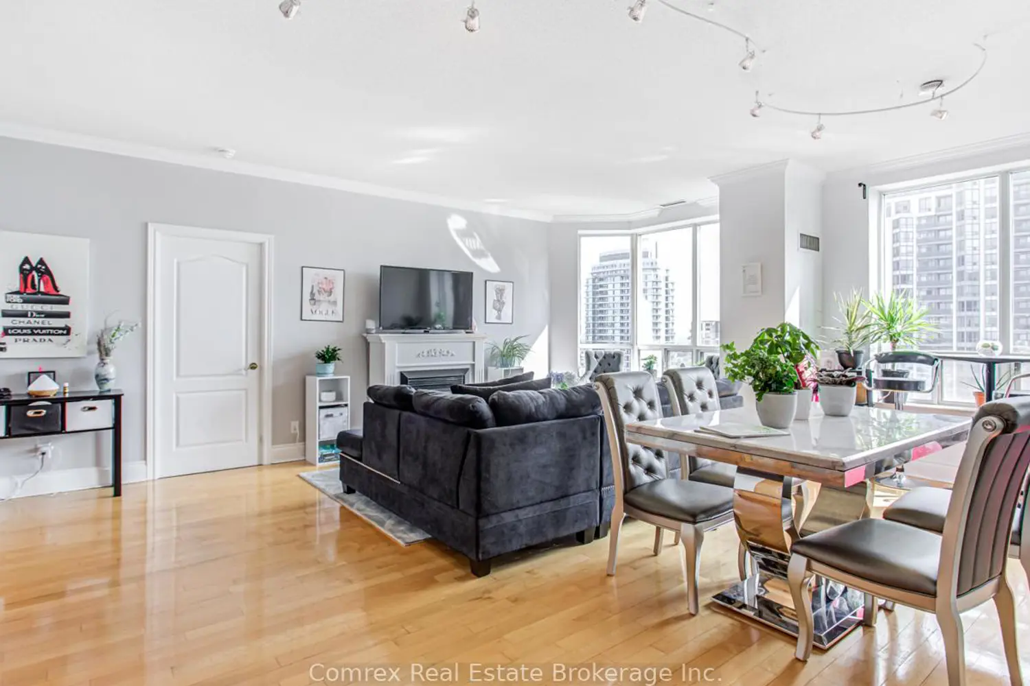 5418 Yonge Street Ph16 photo 4