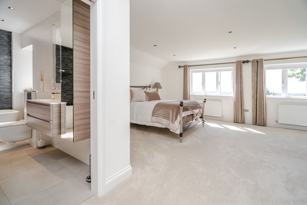 Additional image 29 of 6 bed detached house for saleOrchard Road, Pulloxhill, Bedford MK45