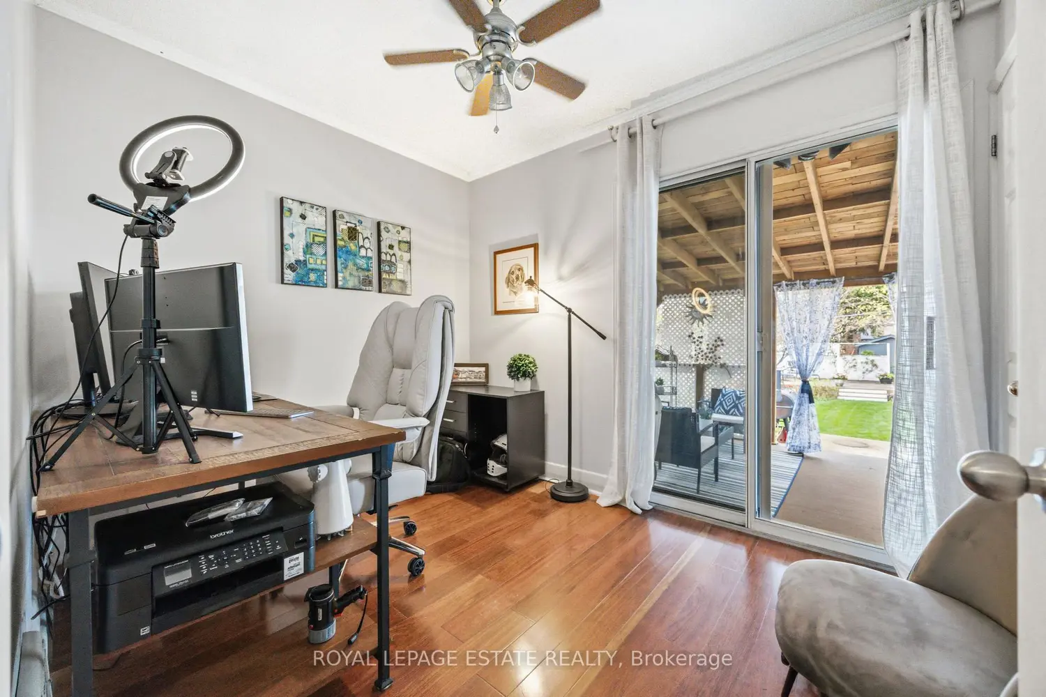 66 Harewood Avenue photo 4