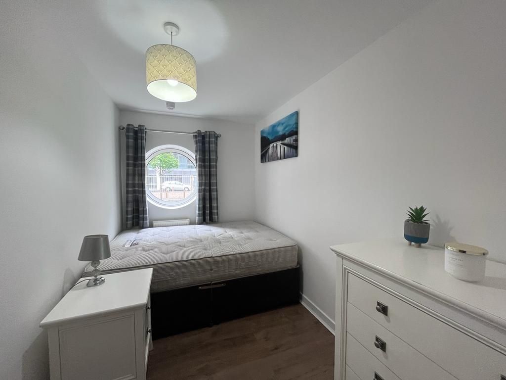 Additional image 2 of 2 bed flat to rentRoyal Quay, Liverpool L3