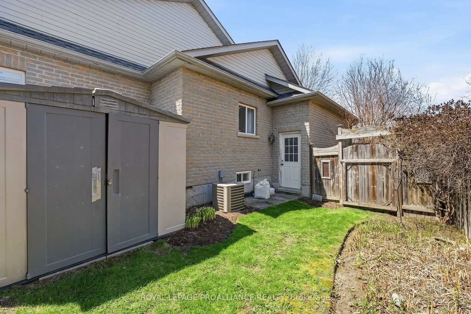 Additional image 15 of 854 Munson Crescent