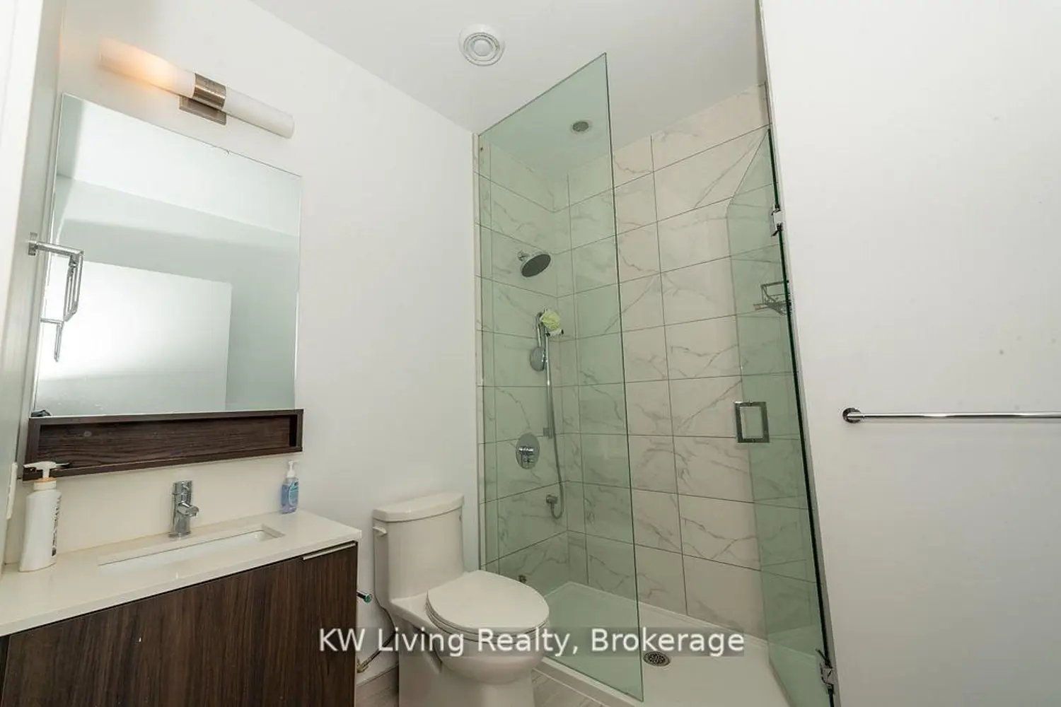 Additional image 20 of 898 Portage Parkway 3302