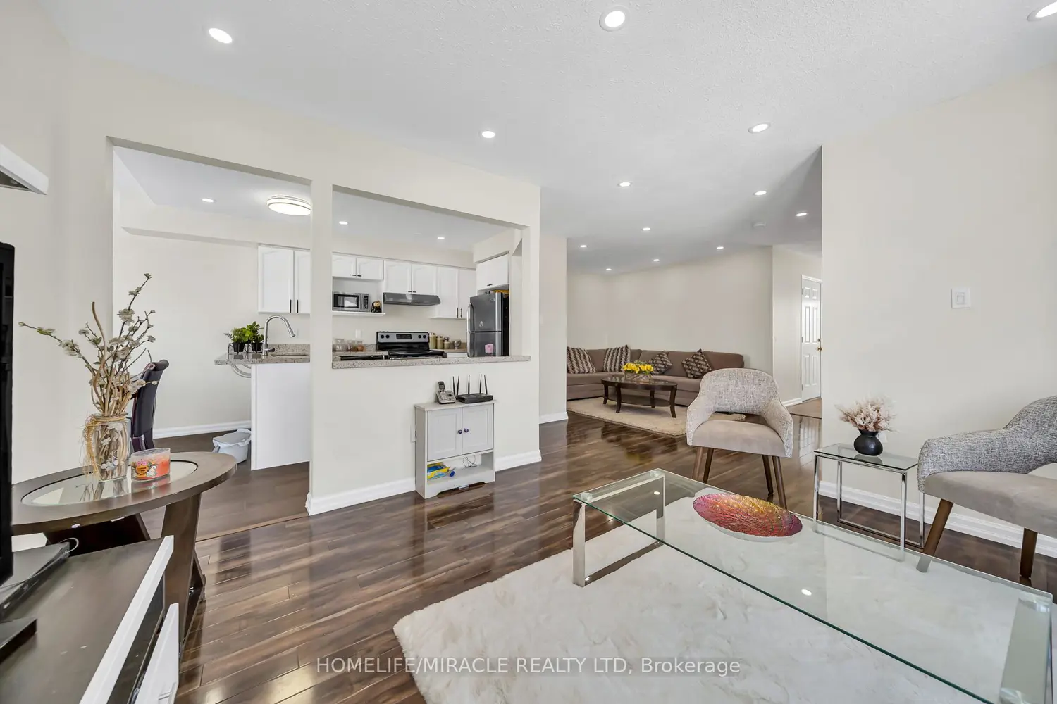 25 Breesegarden Lane photo 3