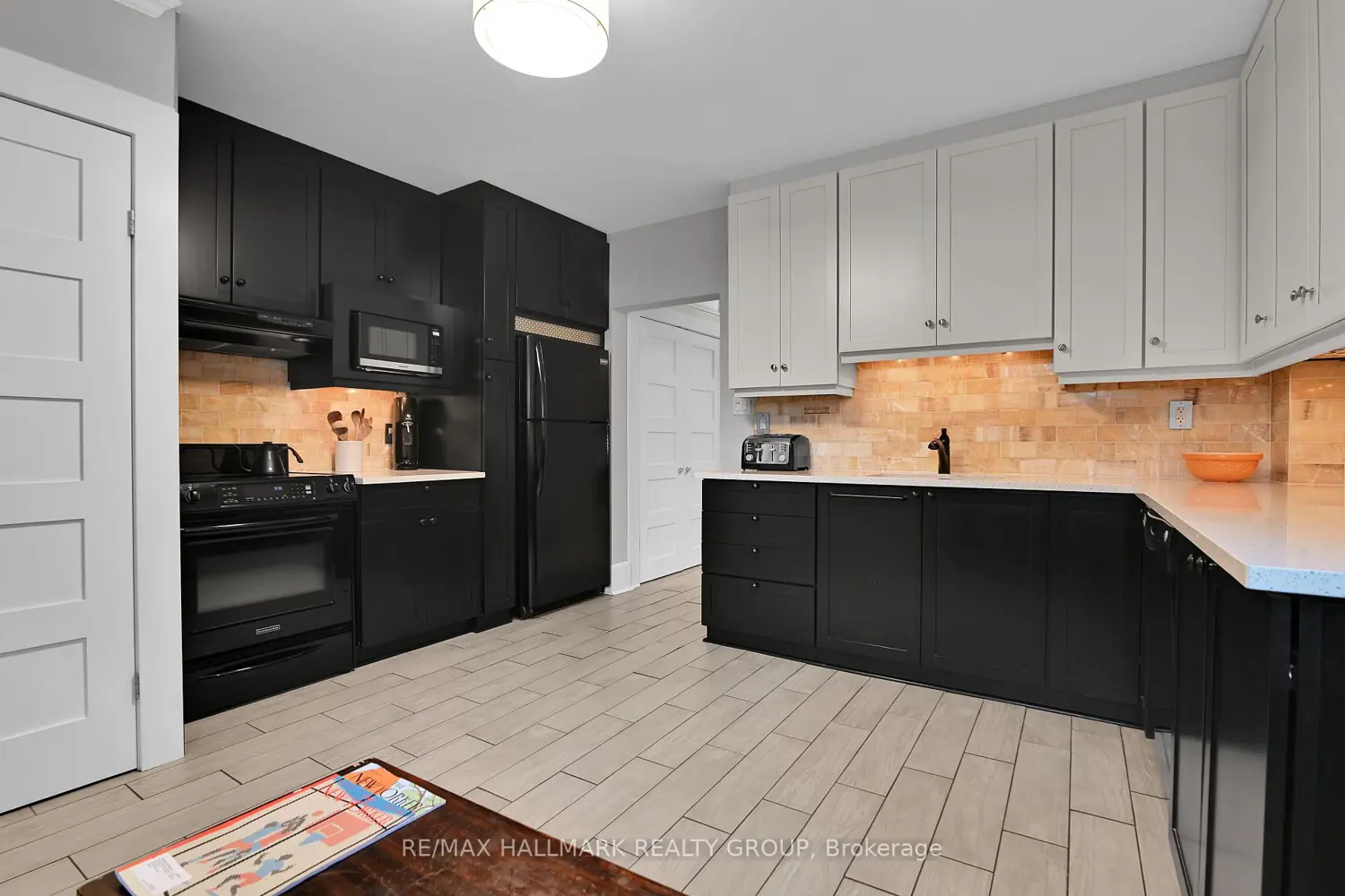 Additional image 5 of 280 Flora Street