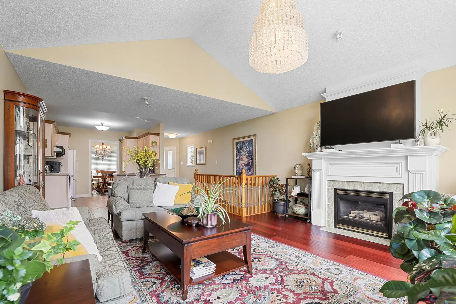 38 Worthington Drive photo 3