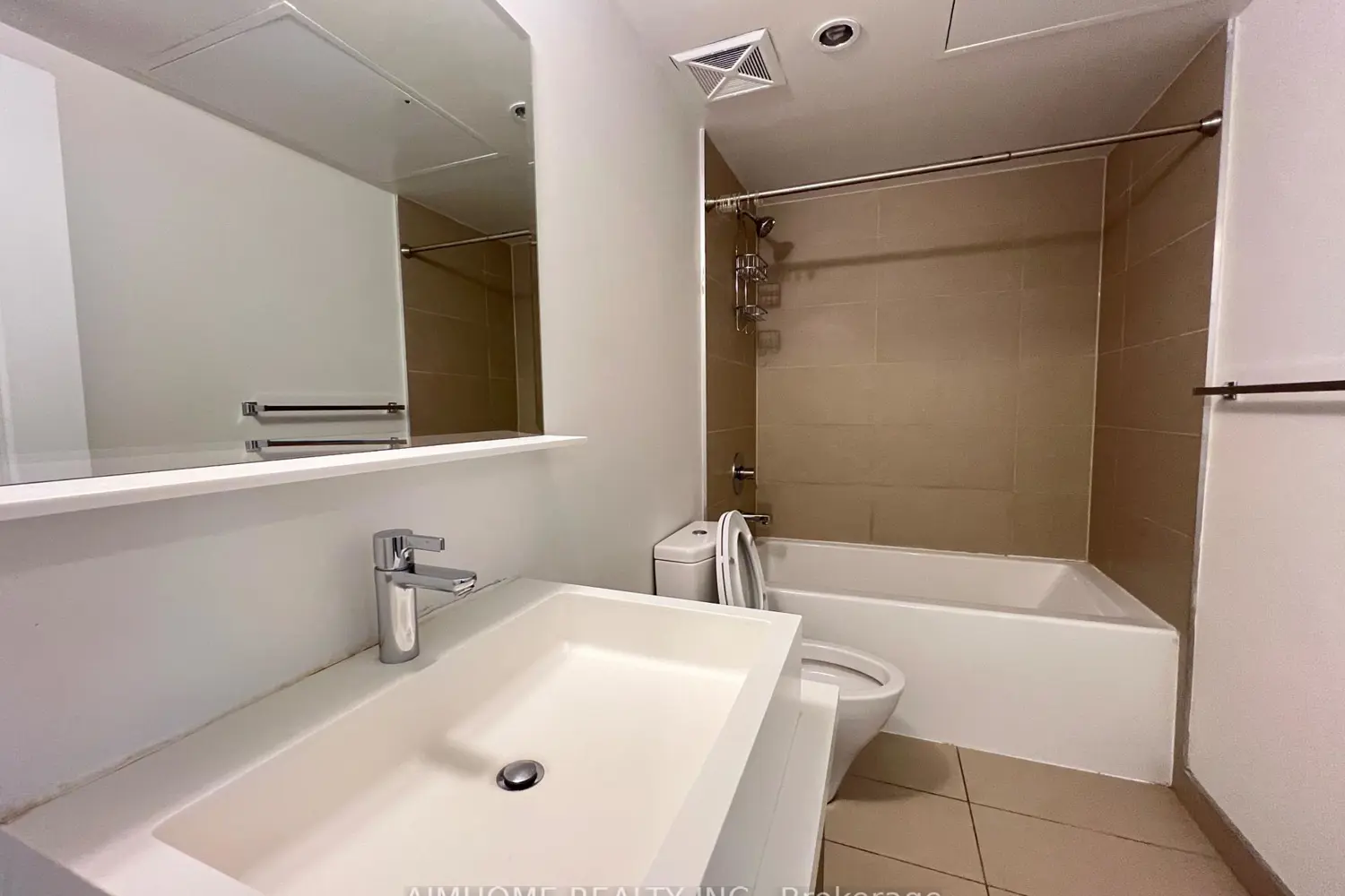 Additional image 10 of 1080 Bay Street 1506