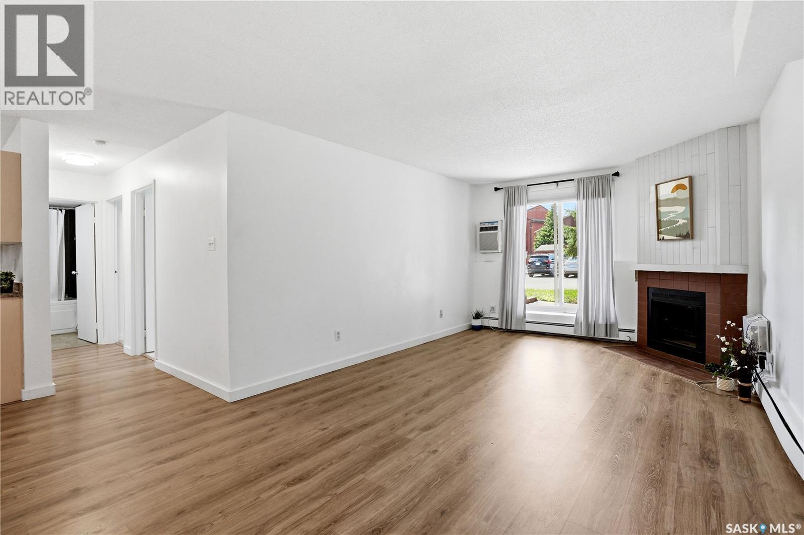107-415 Tait Court, Saskatoon, SK, S7H5L3