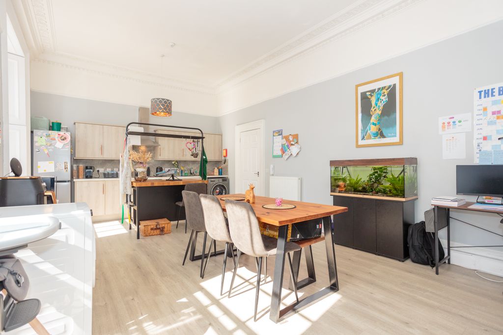 Additional image 5 of 3 bed flat for saleIrish Street, Dumfries DG1