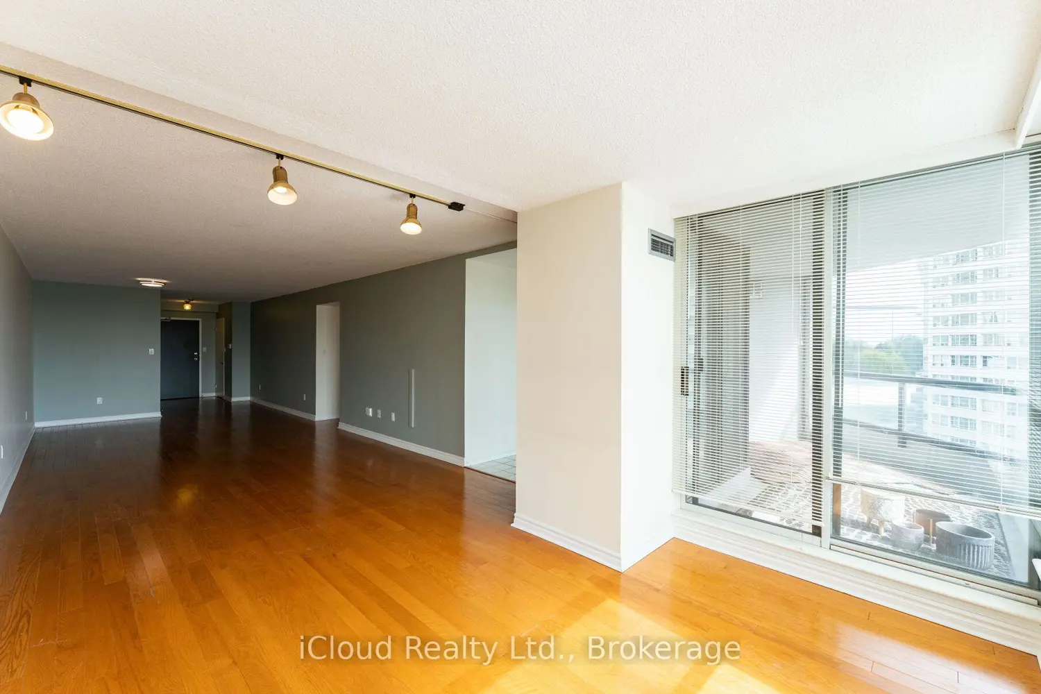 Additional image 10 of 30 Holly Street 901