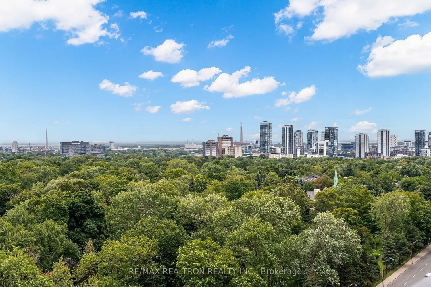 Additional image 7 of 585 Bloor Street 1117