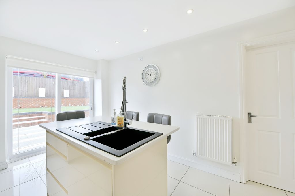 Additional image 16 of 7 bed detached house for saleClos Trehelyg, Ebbw Vale NP23