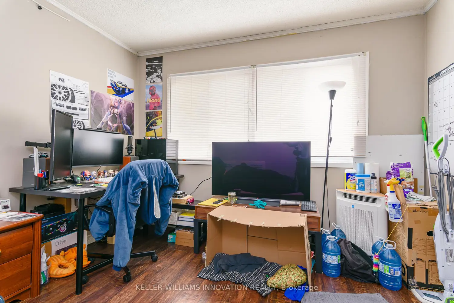 Additional image 5 of 121 University Avenue 32