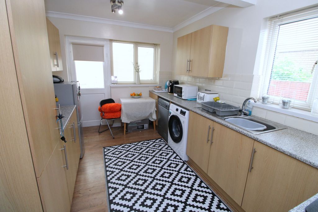 Additional image 7 of 2 bed bungalow for saleArnold Gardens, Kinmel Bay LL18