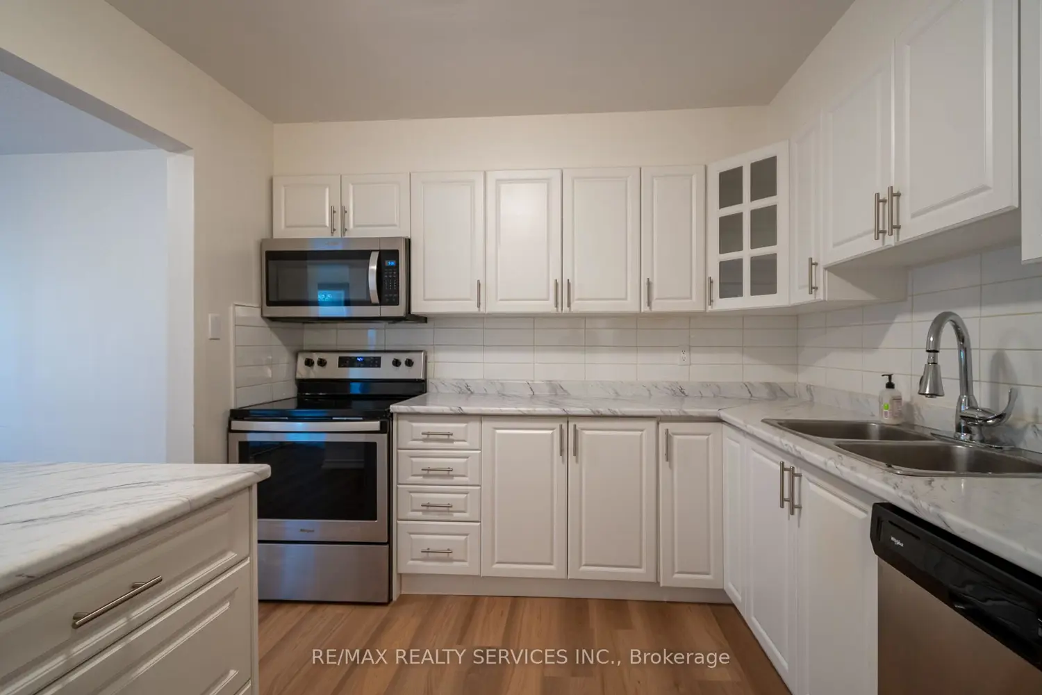 Additional image 8 of 100 Brownleigh Avenue 176