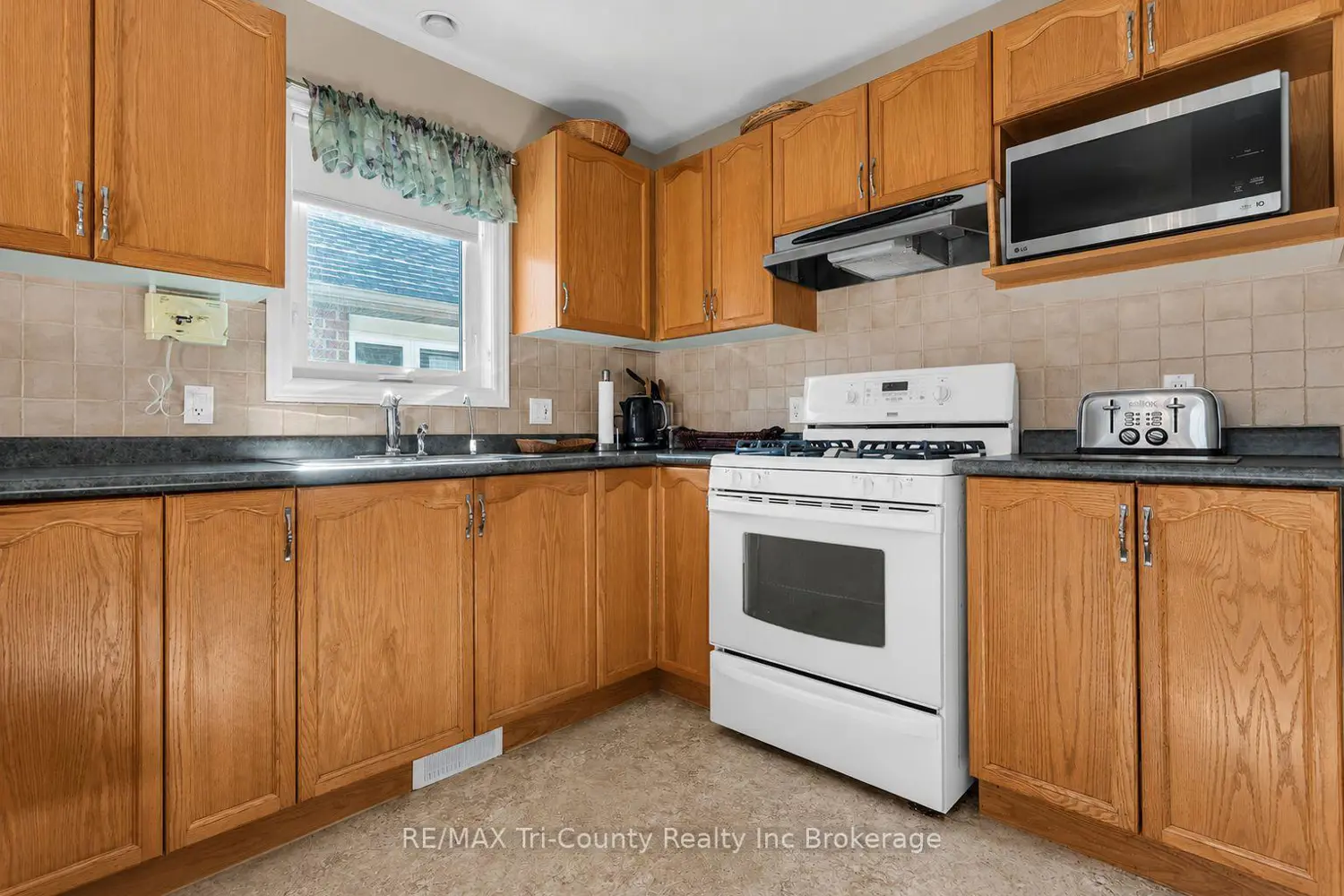 Additional image 3 of 210 Baldwin Street