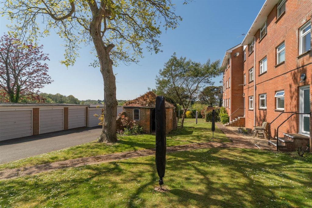 Additional image 19 of 3 bed flat for saleSeaview, Isle Of Wight PO34