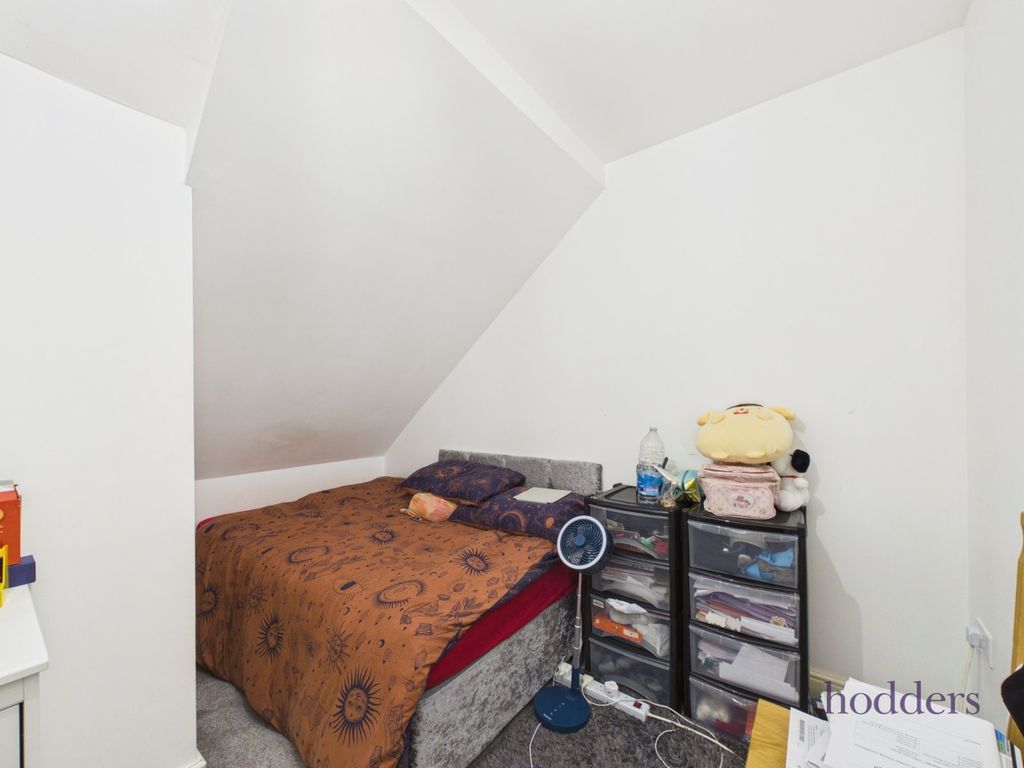 Additional image 13 of 2 bed flat to rentFour Corners Chertsey, Pound Road, Chertsey KT16