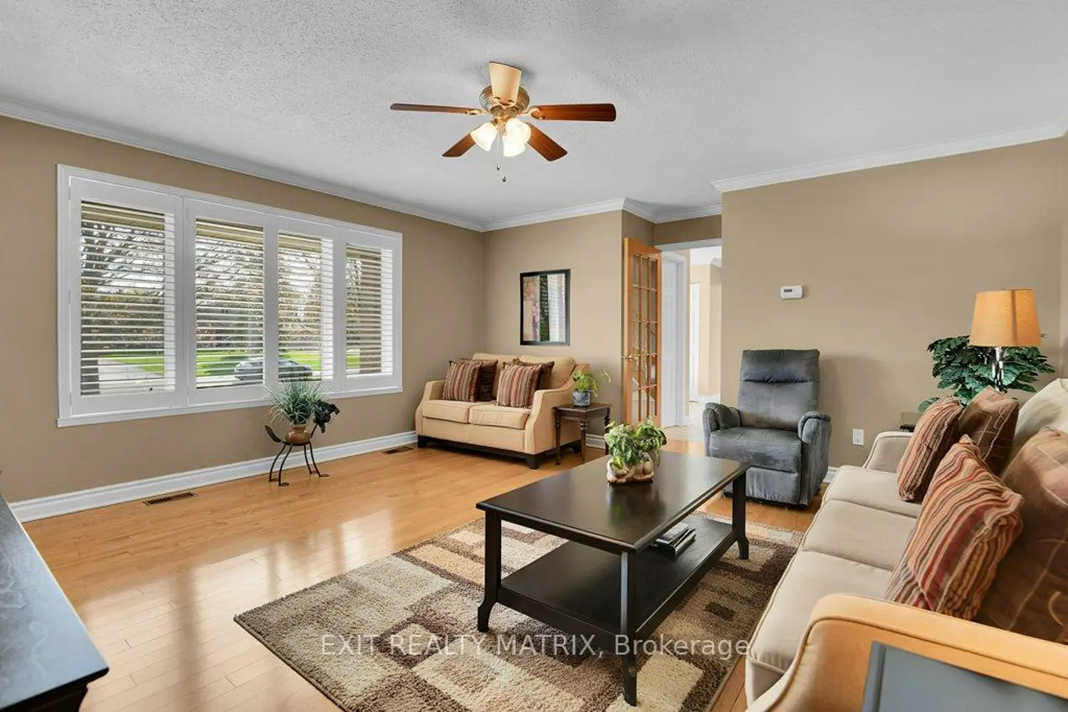 1340 Cuthbert Way photo 5