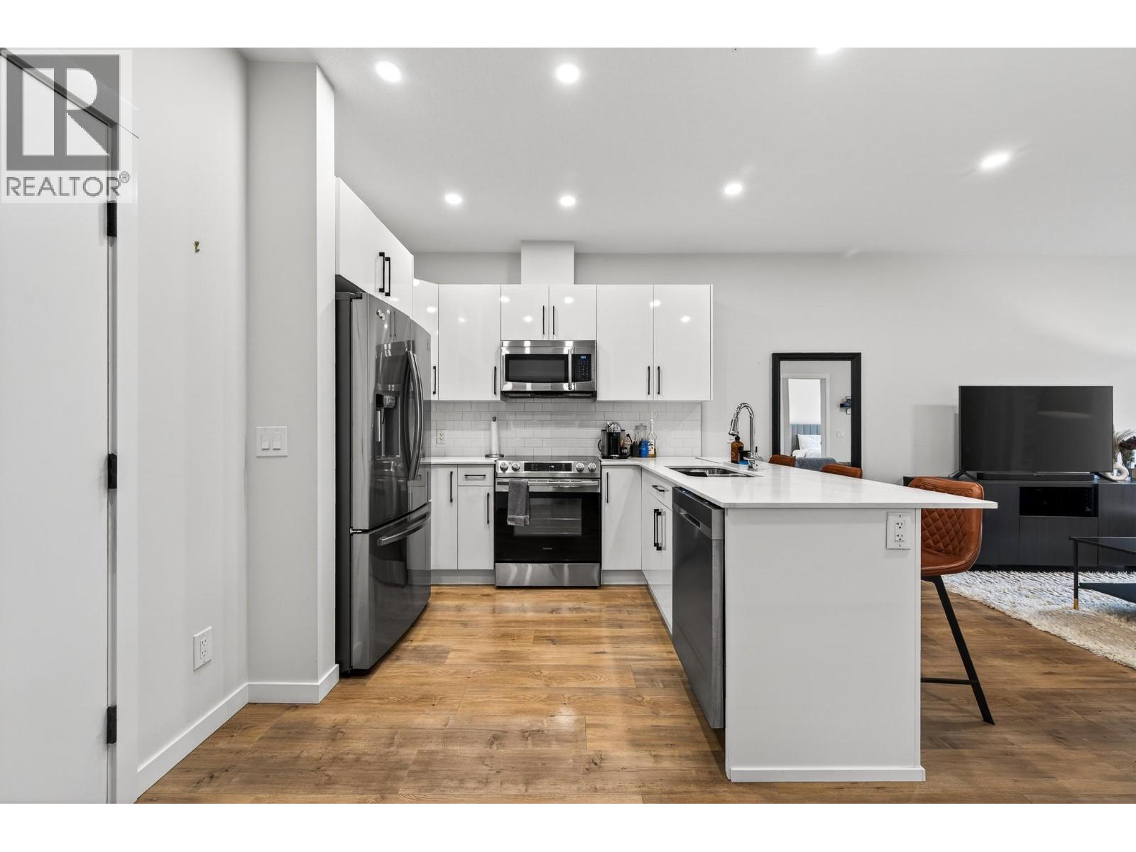Additional image 3 of 305-1880 Hugh Allan Drive, Kamloops, BC, V1S0E8
