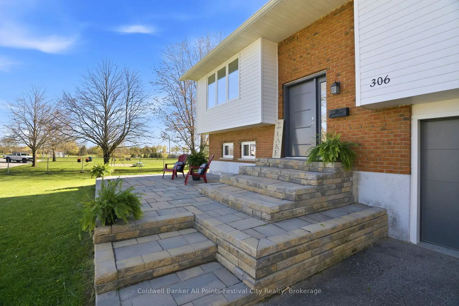 Additional image 4 of 306 Lakeside Drive