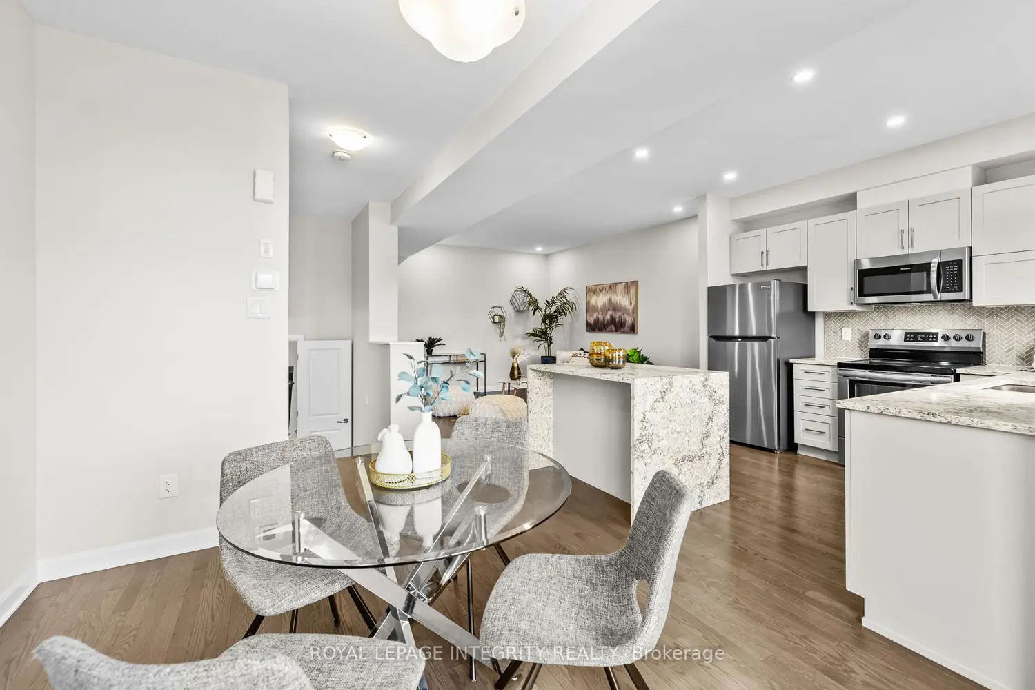 Additional image 11 of 125 Attwell Private