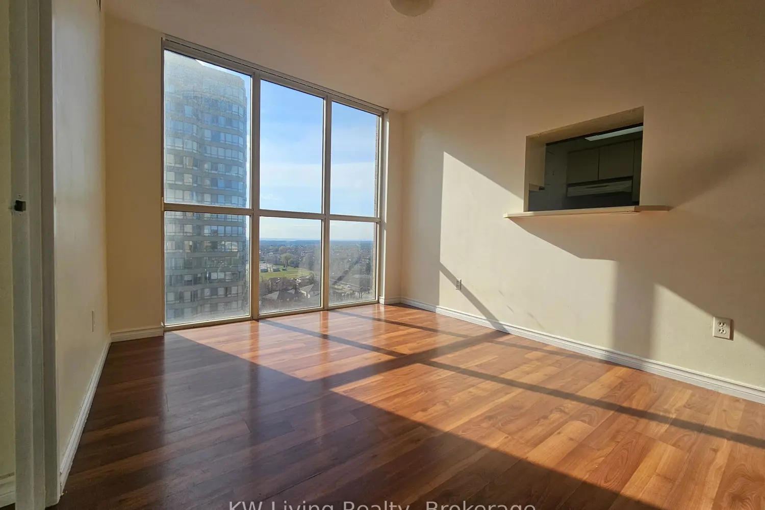 Additional image 14 of 285 Enfield Place 1503