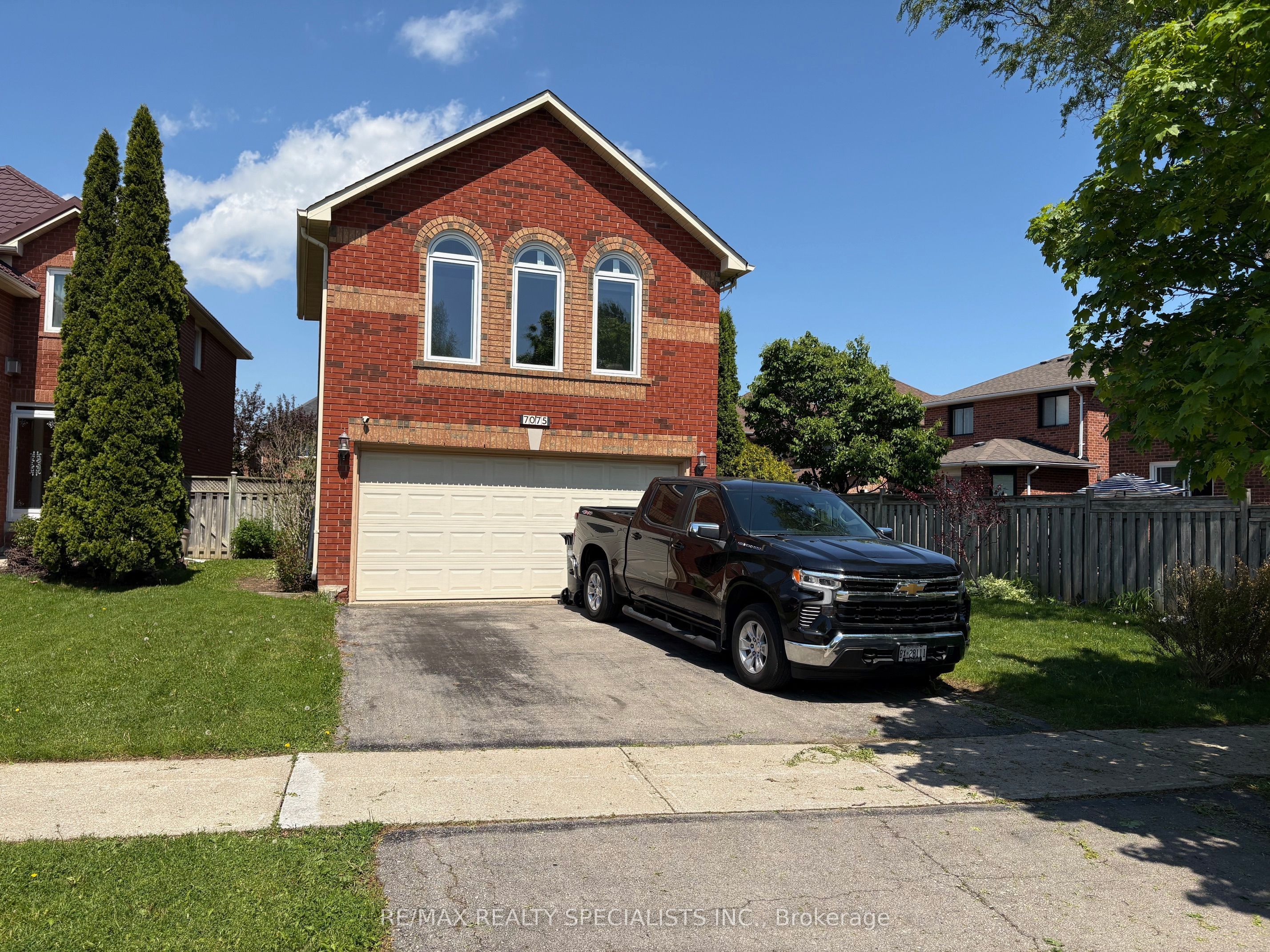 7075 Spyglass Crescent, Mississauga, ON, L5N 7H1