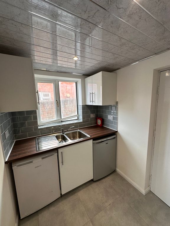 Additional image 7 of 6 bed end terrace house to rent21 Tachbrook Road, Leamington Spa CV31