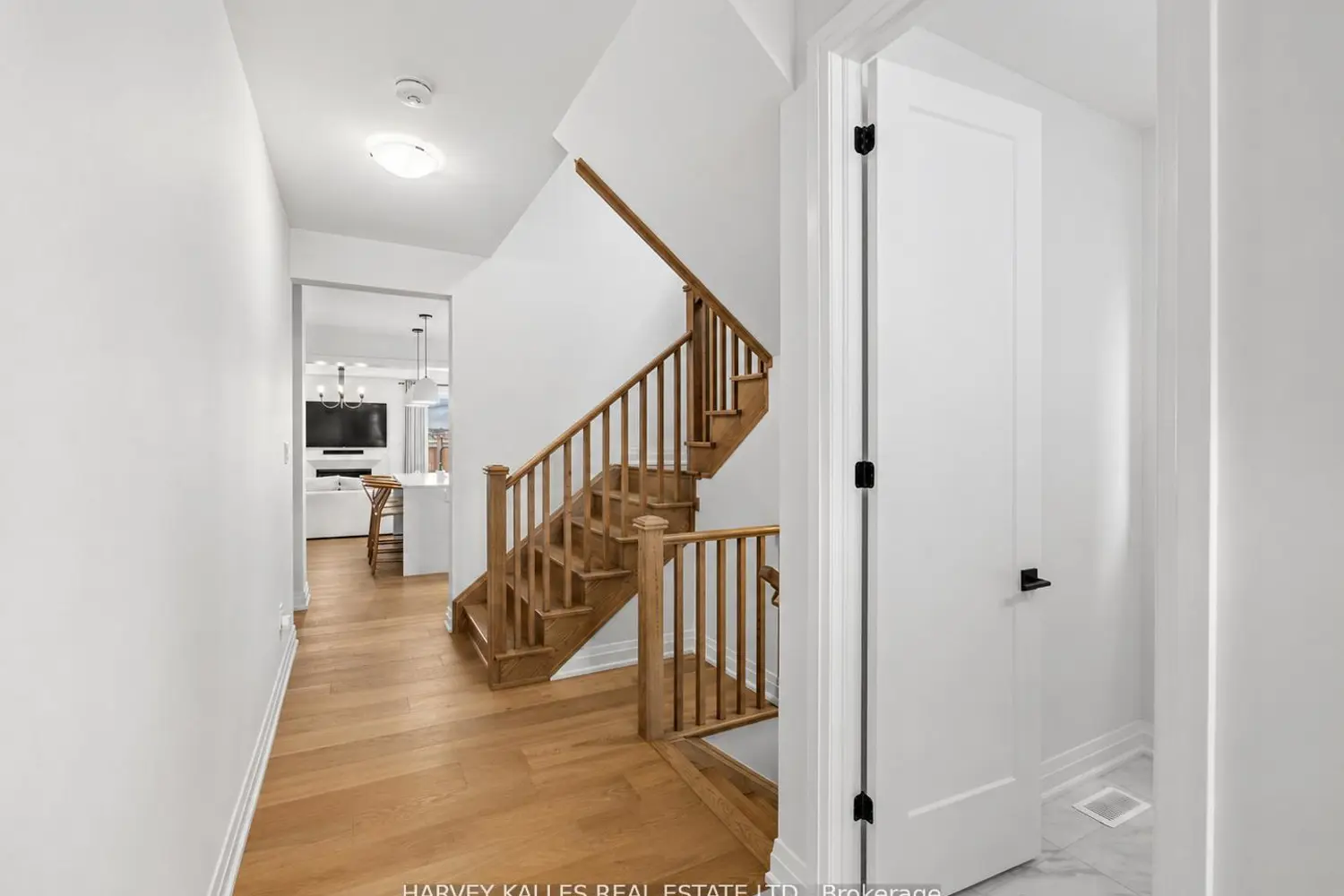 759 Aspen Terrace photo 4