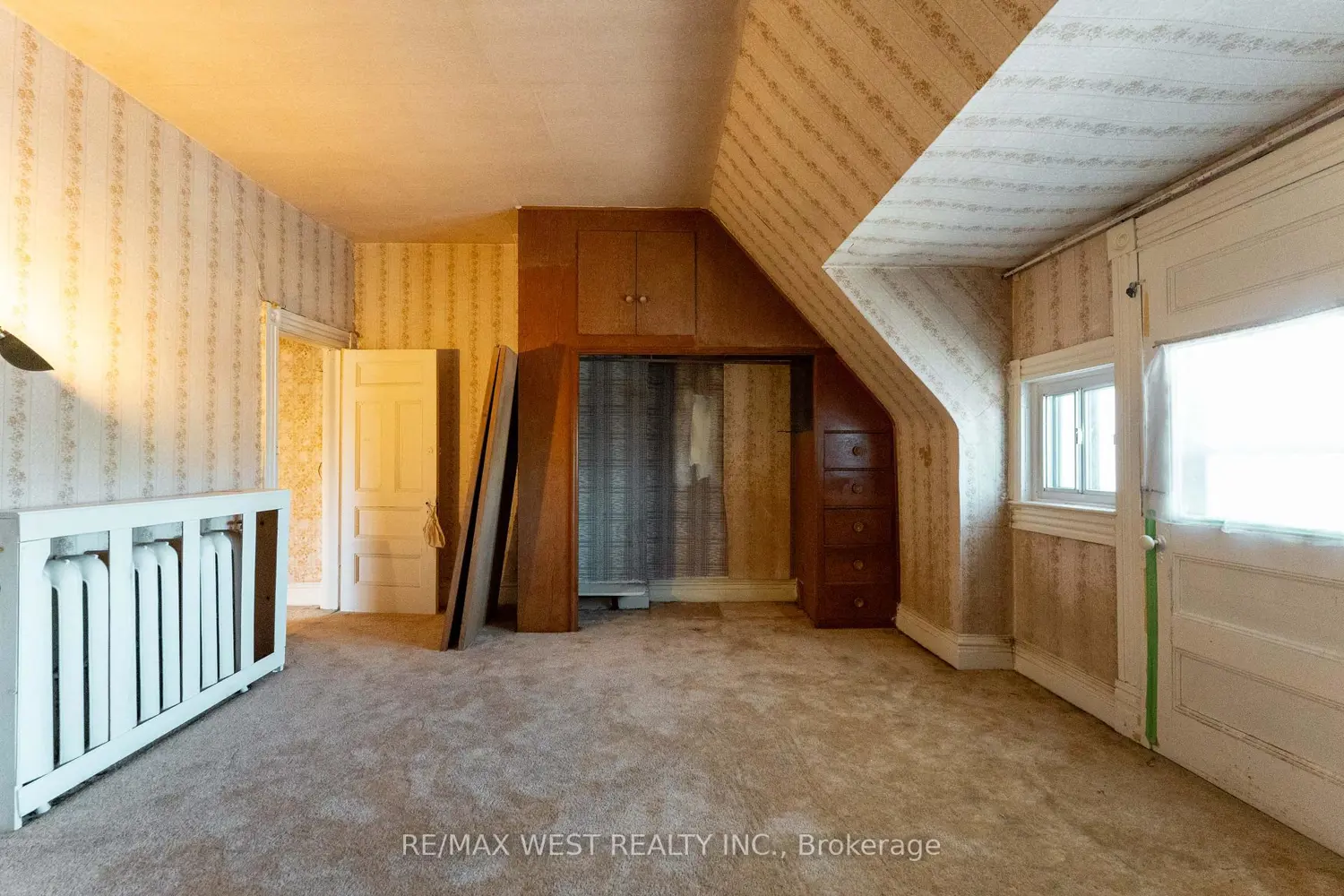 1311 King Street photo 3