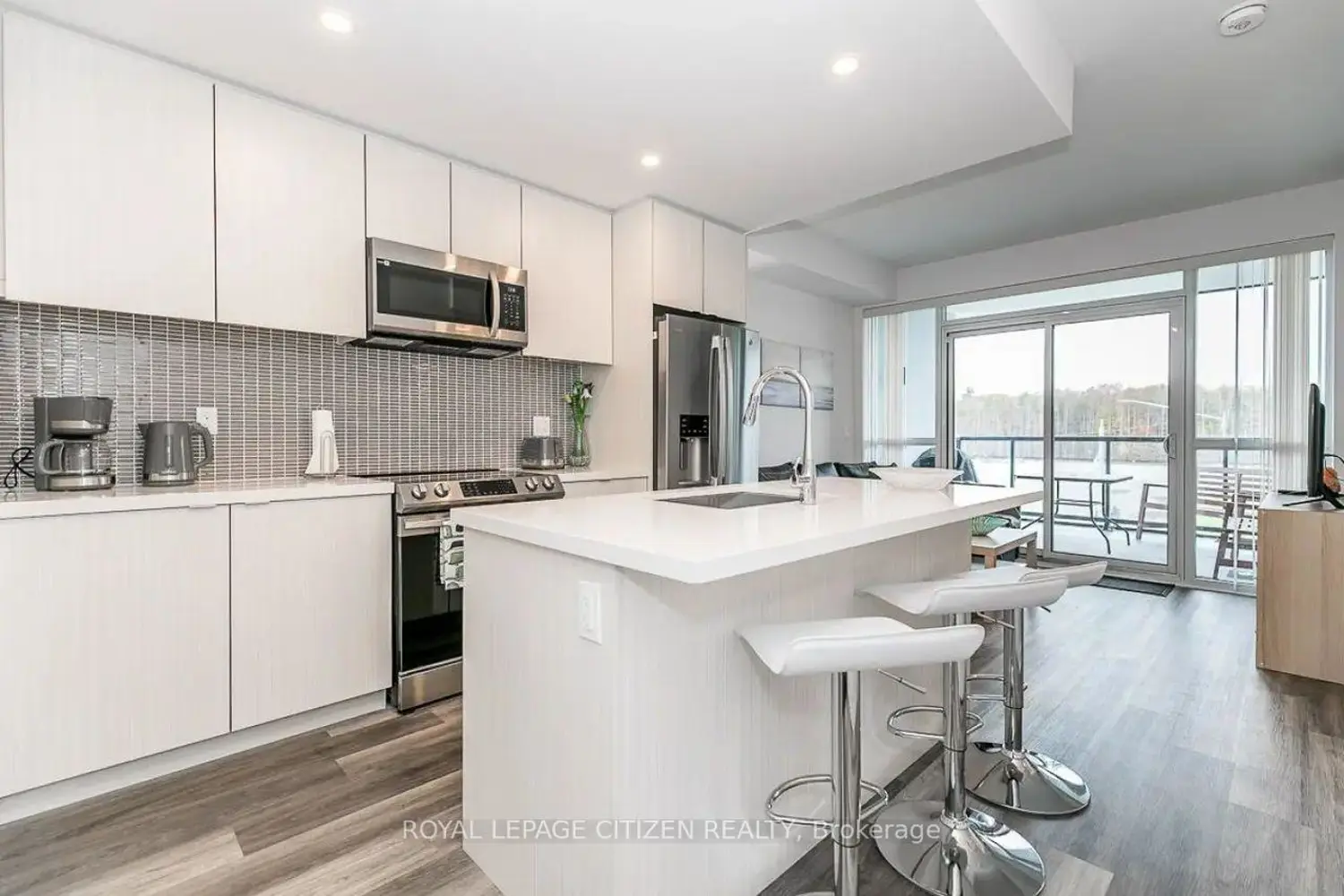 Additional image 2 of 415 Sea Ray Avenue 306