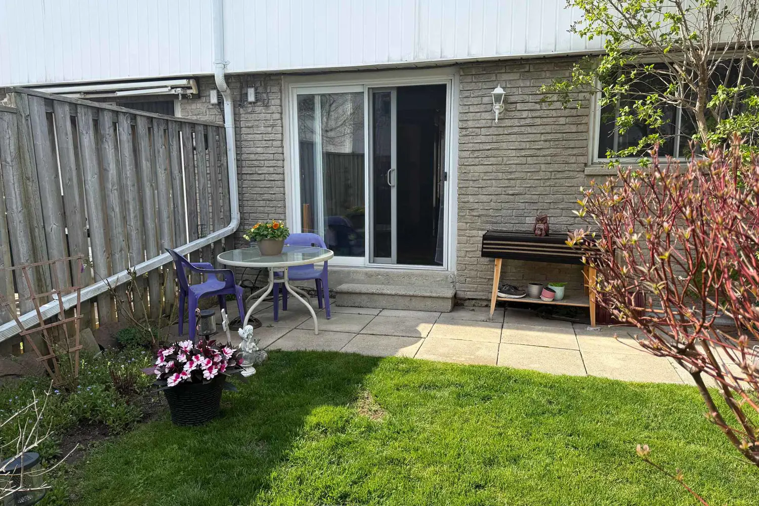 Additional image 18 of 325 William Street 21