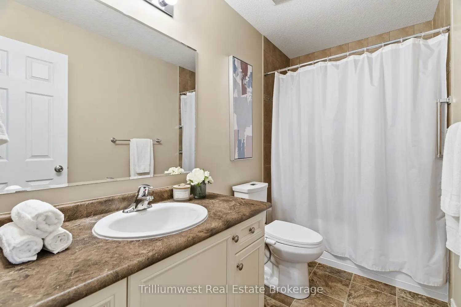 Additional image 12 of 7 Upper Mercer Street L42