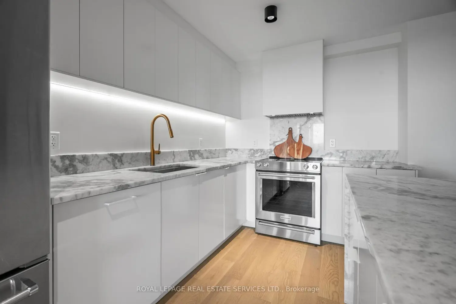 1320 Islington Avenue 1005 photo 4