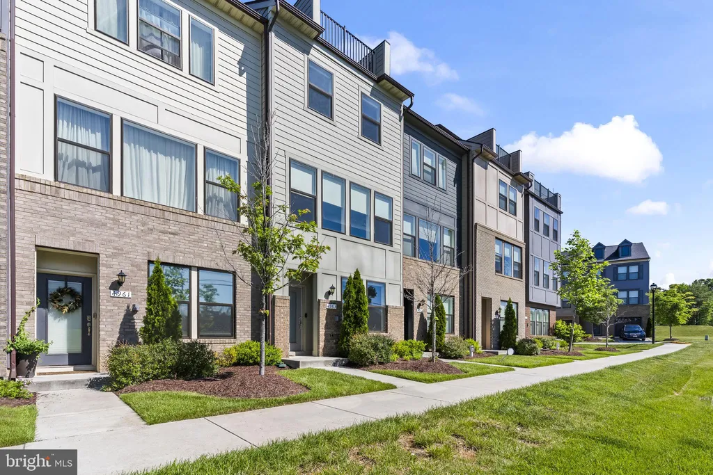 Additional image 3 of 4963 Vista Green Lane, Lanham, MD 20706