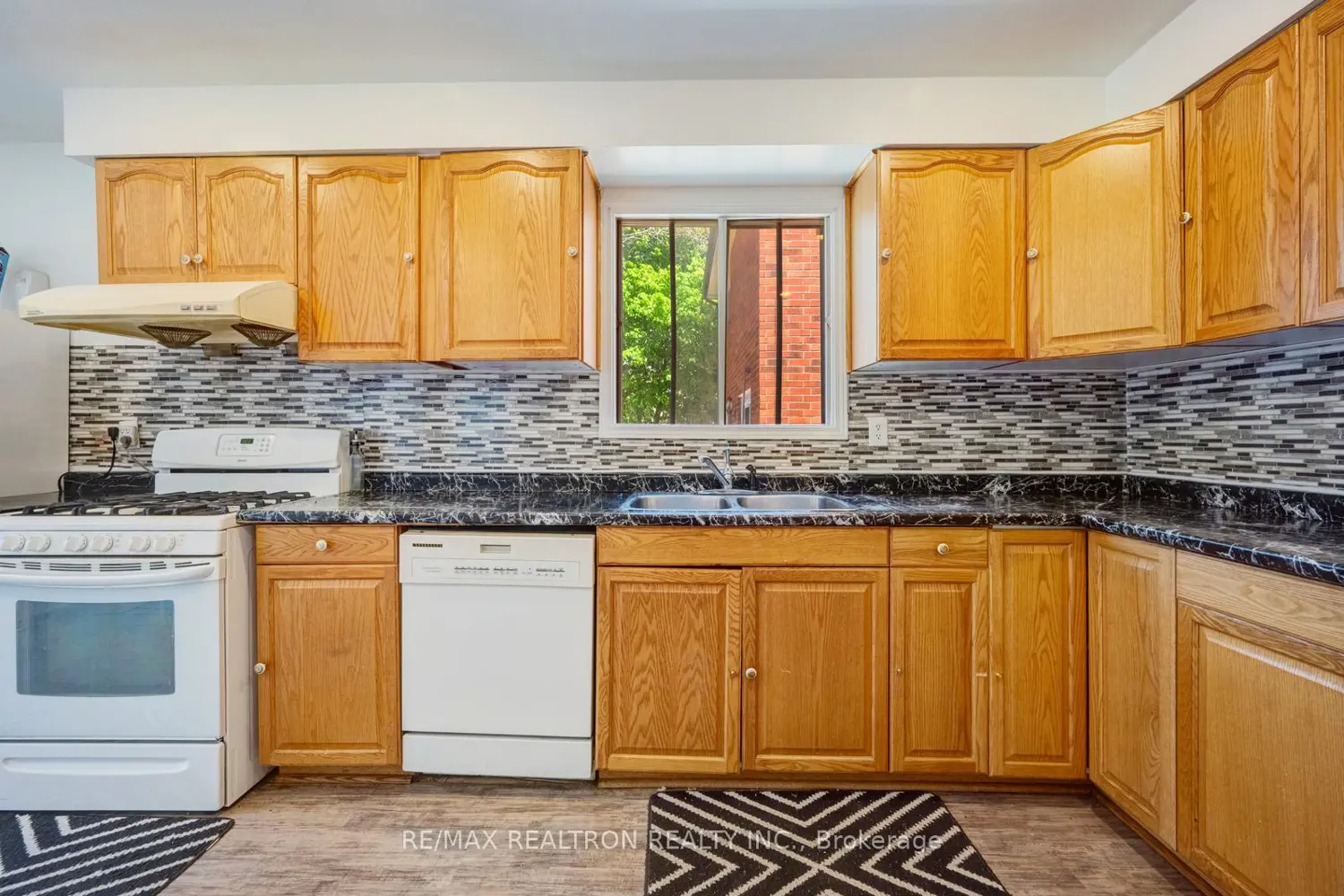 Additional image 10 of 6 Albemarle Court