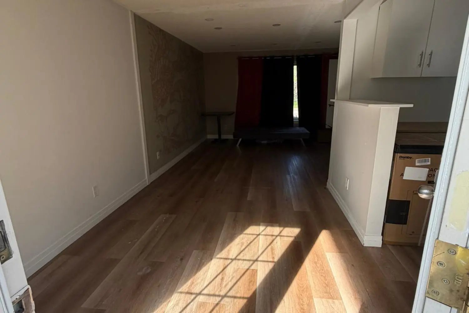 466 Midwood Crescent photo 3