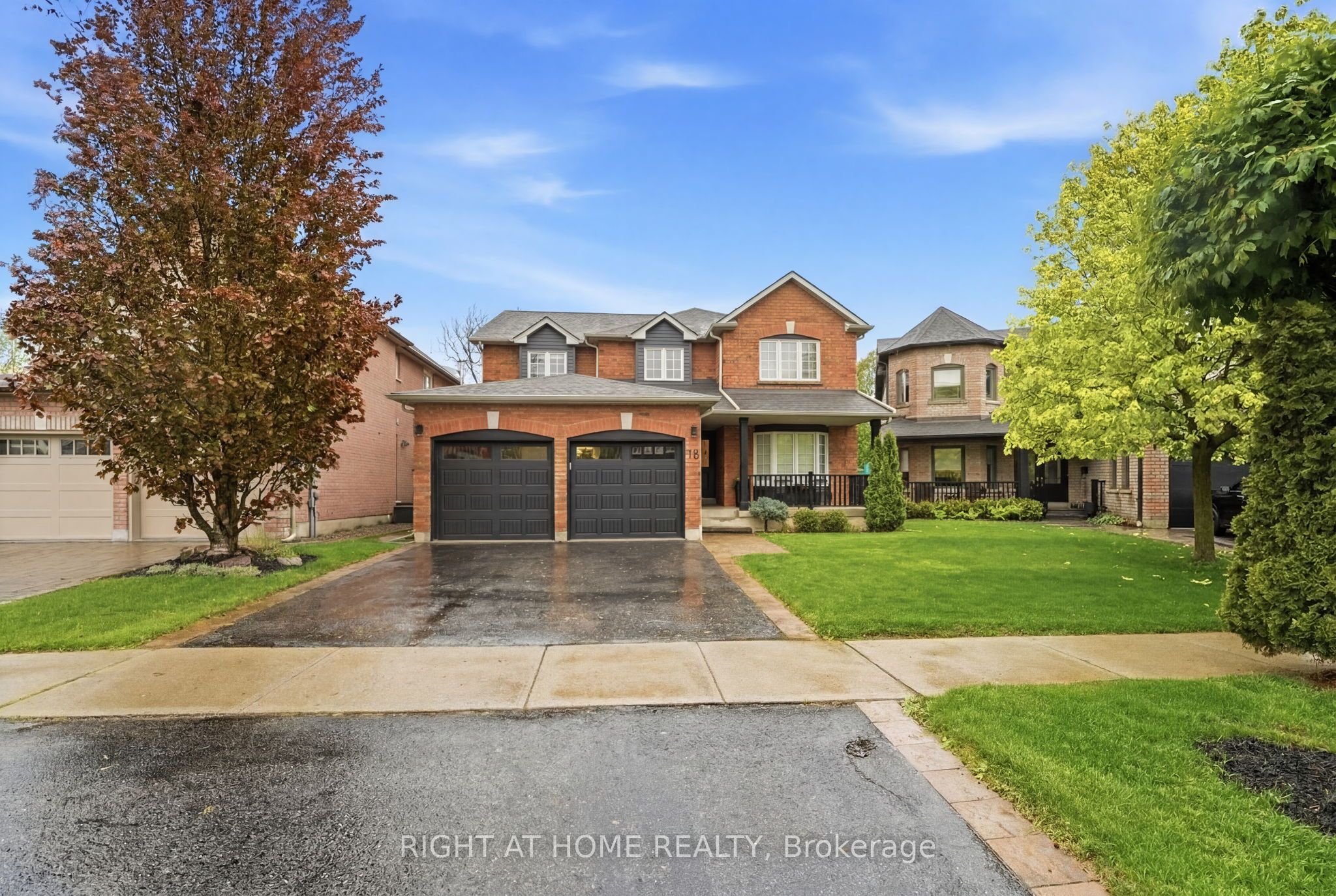 16 Mcneilage Court, Ajax, ON, L1T 3Z5