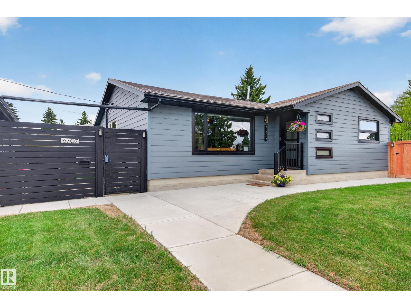 Additional image 2 of 6707 92b Avenue NW, Edmonton, AB, T6B0V8