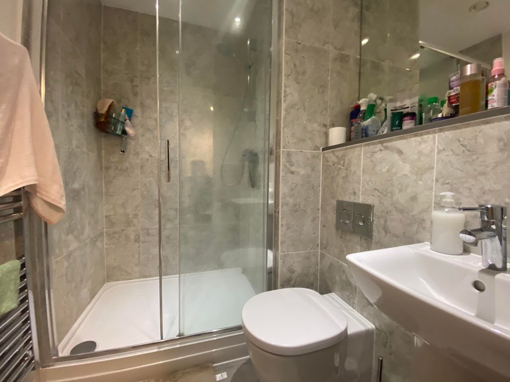 Additional image 10 of 2 bed flat to rentKingman Way, Newbury RG14